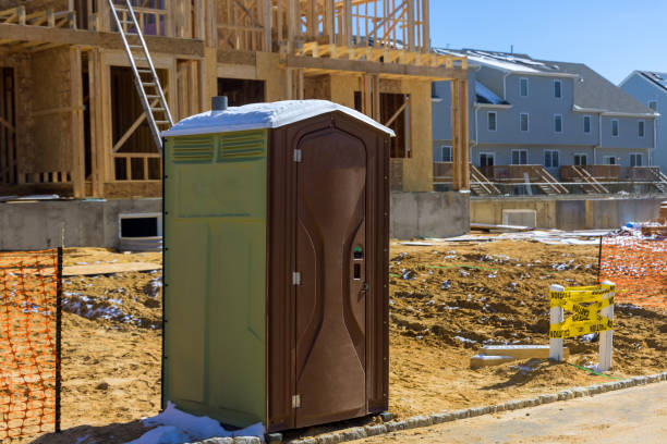 Porta potty delivery and setup in Maple Valley, WA
