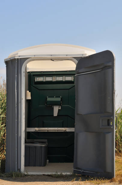 Best Portable restroom trailer rental  in Maple Valley, WA